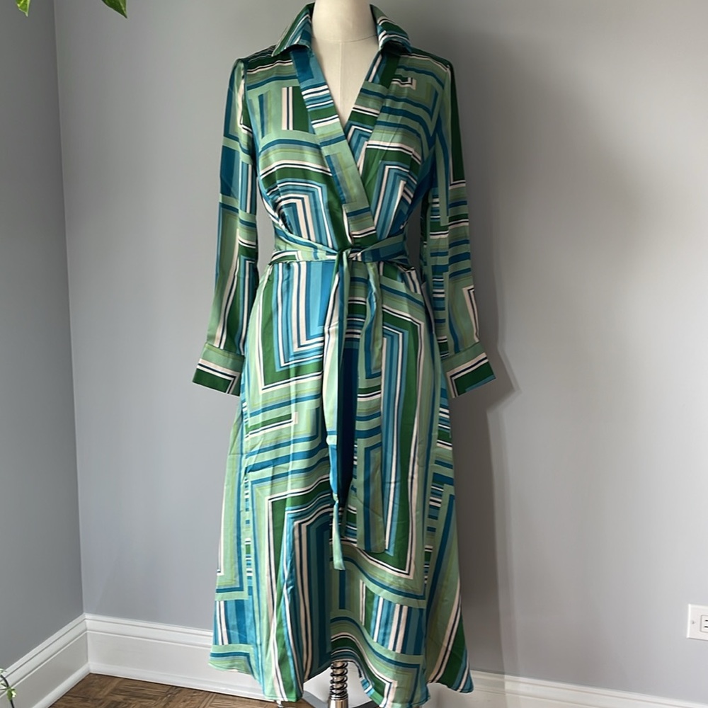 Tahari ASL Abstract Print Long Sleeve Satin Midi Dress size 8, NWT - Picture 2 of 15